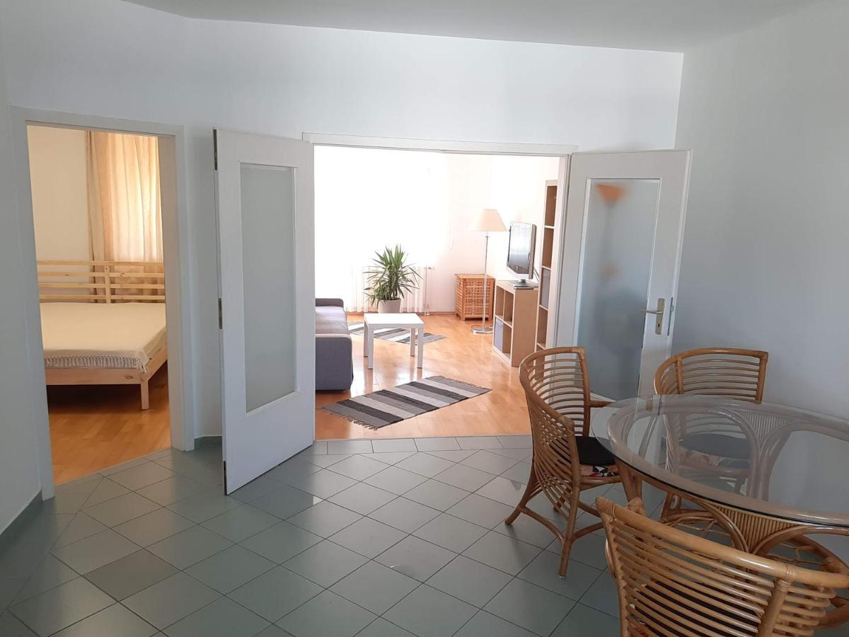 Max Thermal Apartman Heviz Bagian luar foto