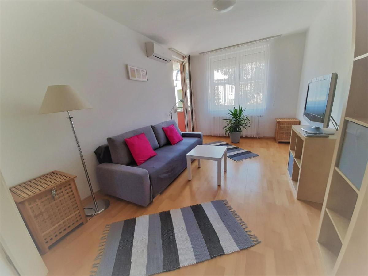 Max Thermal Apartman Heviz Bagian luar foto