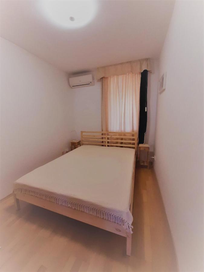 Max Thermal Apartman Heviz Bagian luar foto